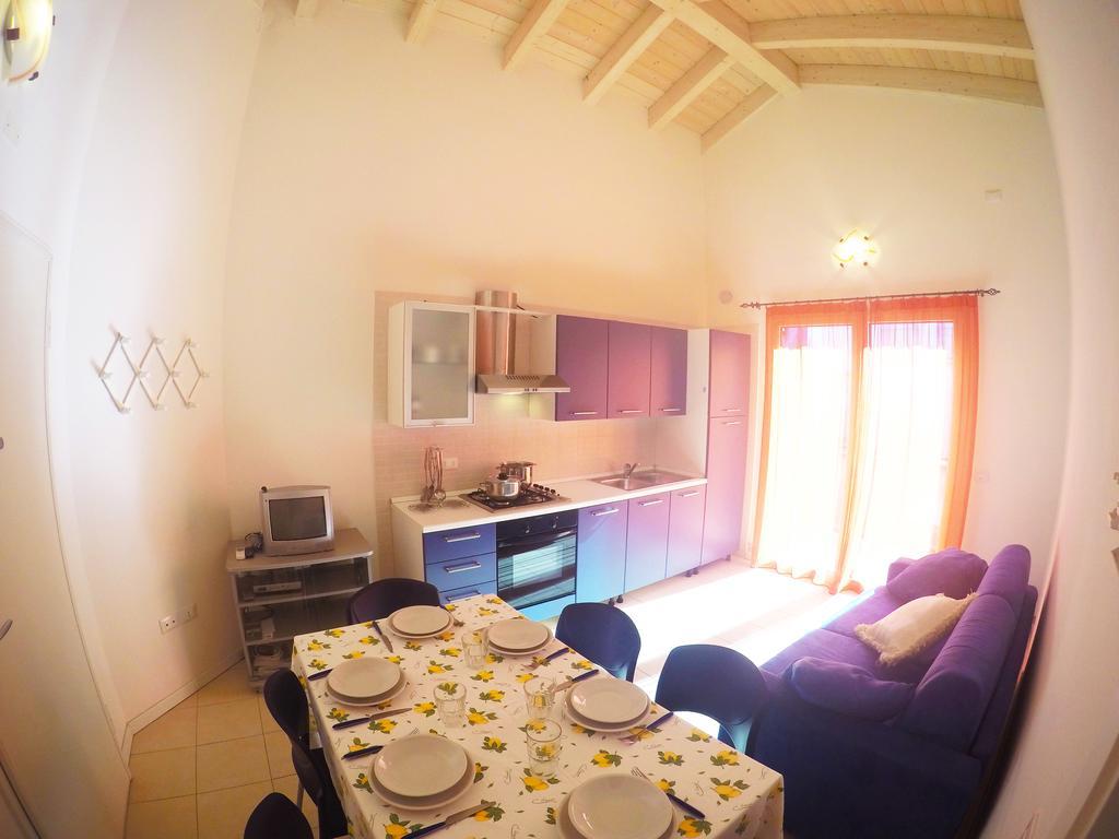 Residenza Anna Giulia - Agenzia Cocal Apartment Каорле Екстериор снимка